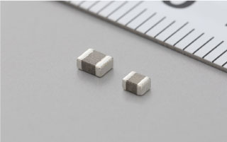 村田電感用于 EMC 濾波時，選型需重點關注哪些參數？